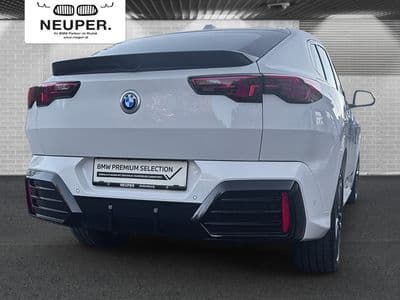 BMW iX2 eDrive20 - Thumbnail 4