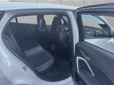 BMW iX2 eDrive20 - Thumbnail 9