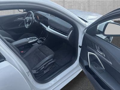 BMW iX2 eDrive20 - Thumbnail 10