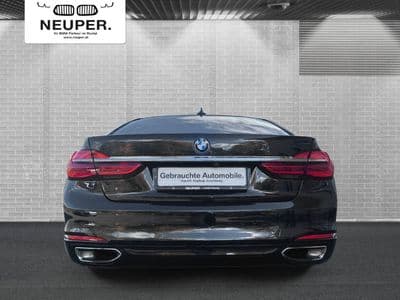 BMW 730d xDrive - Thumbnail 4