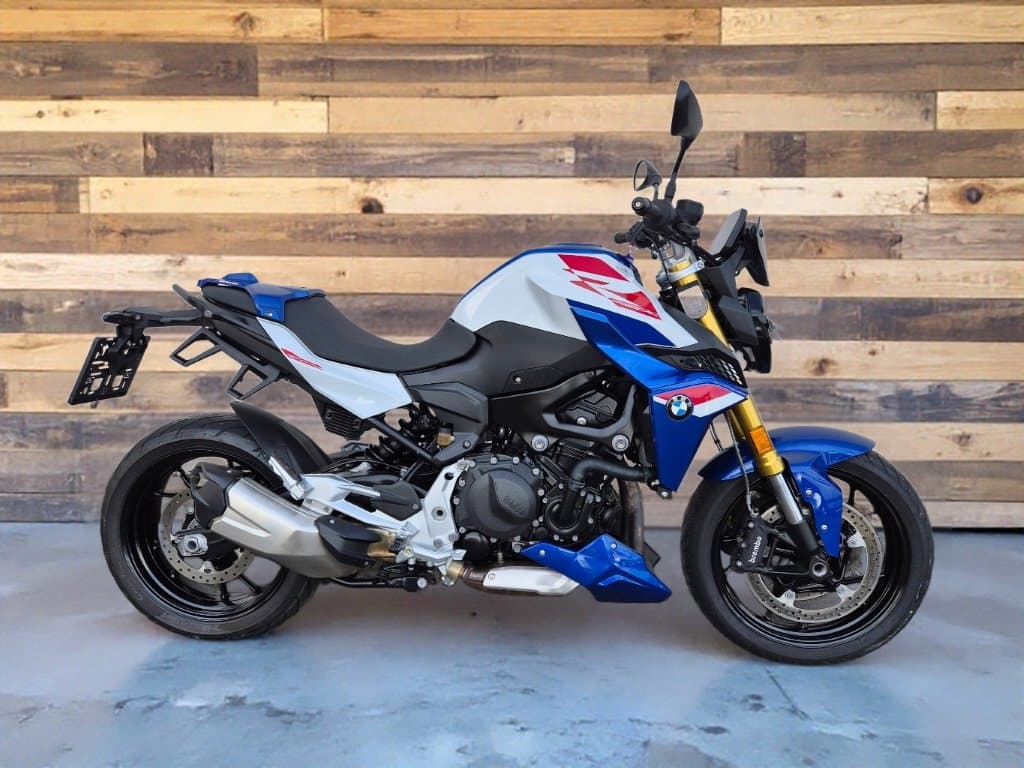 BMW F 900 R - Bild 1