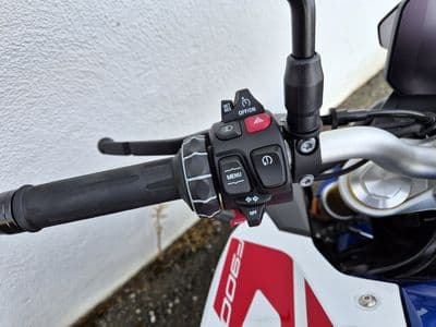BMW F 900 R - Thumbnail 6